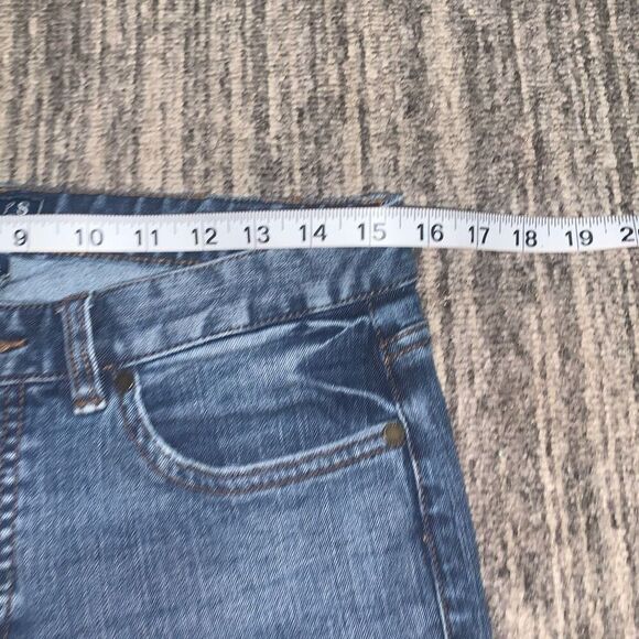 Chaps Denim Womens Size 6 Straight Leg Jeans Blue Low Rise Embroidered Stretch - Picture 4 of 7